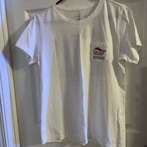 NWT! Vineyard Vines Christmas T-Shirt (Unisex), Size Medium